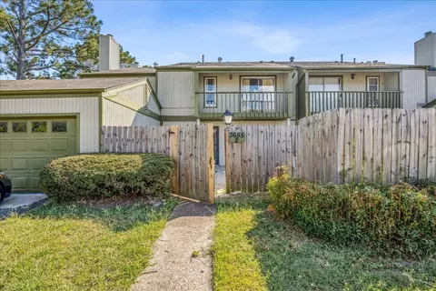 3655 Haughton Ln #2, Memphis, TN 38128