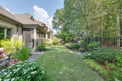 901 S Colbert Dr S, Collierville, TN 38017 photo 32