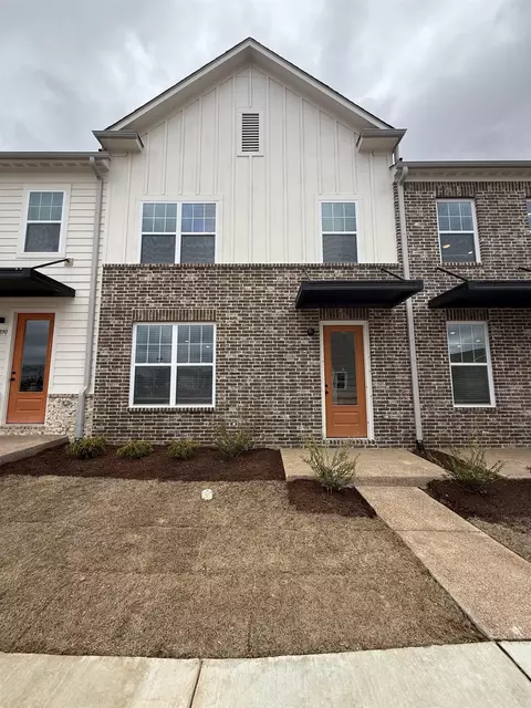 6894 Talcott Ln, Bartlett, TN 38135