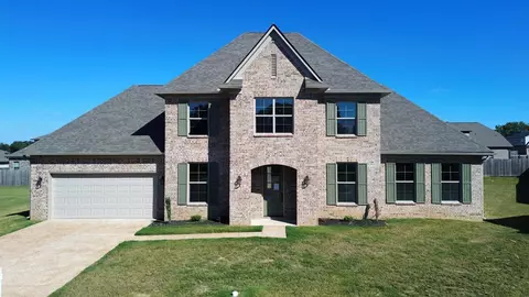 56 S Bigham Cv, Munford, TN 38058