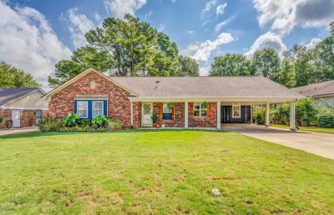 3038 Elmore Park Rd, Bartlett, TN 38134
