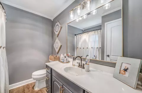 Bath - 3038 Elmore Park Rd, Bartlett, TN 38134 photo 1 of 2