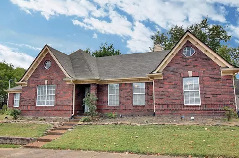 237 Vista Ridge Dr, Collierville, TN 38017