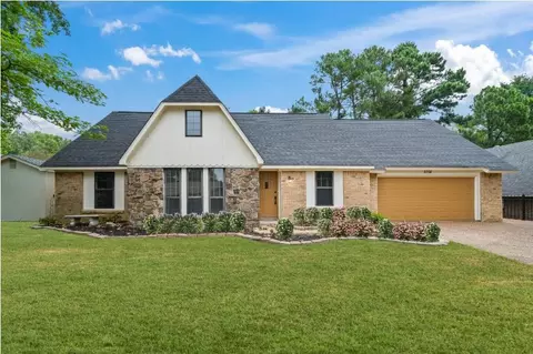 5934 S Pamela Ann Dr, Bartlett, TN 38135
