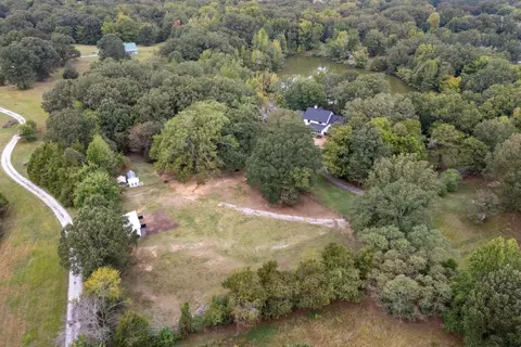 2345 N Reid-hooker Rd, Eads, TN 38028
