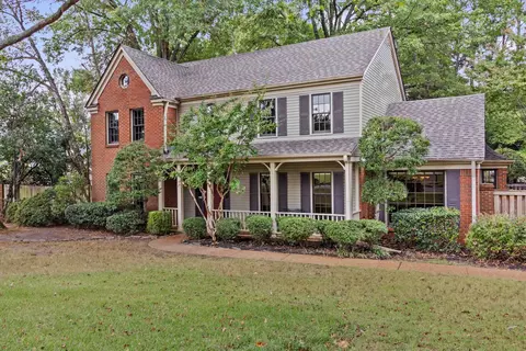1353 Poplar Ridge Dr, Memphis, TN 38120