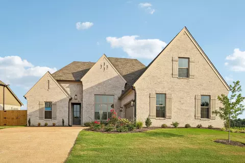 305 Valleyview Ln, Oakland, TN 38060