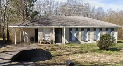 3711 Wolf Trail Dr, Memphis, TN 38128