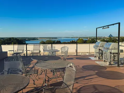 648 Riverside Dr #309, Memphis, TN 38103