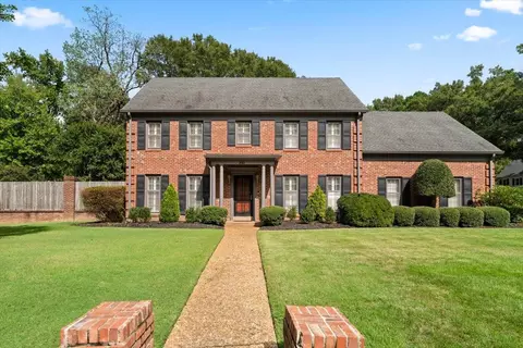 2142 Hickory Crest Dr, Memphis, TN 38119