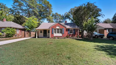 678 Moss Rd, Memphis, TN 38117