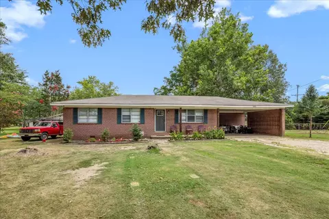1502 Michael St, Covington, TN 38019