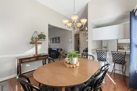 Dining - 7877 Hyman Dr, Bartlett, TN 38133 photo 2 of 2