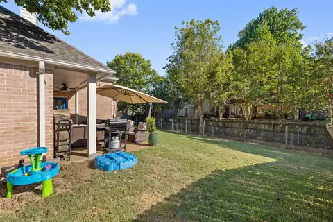 Exterior - 7877 Hyman Dr, Bartlett, TN 38133 photo 5 of 6