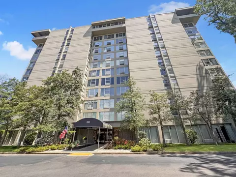 232 S Highland St #606, Memphis, TN 38111