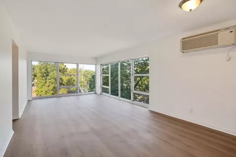 232 S Highland St #601, Memphis, TN 38111