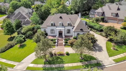 2390 Lennox Dr, Germantown, TN 38138