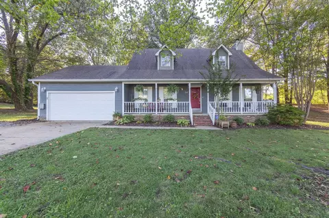 94 Candlewick Dr, Jackson, TN 38305