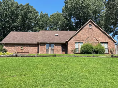 2185 Littlemore Dr, Cordova, TN 38016