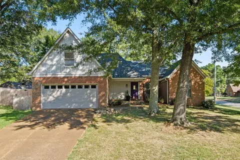 196 E Rhonda Cir, Cordova, TN 38018
