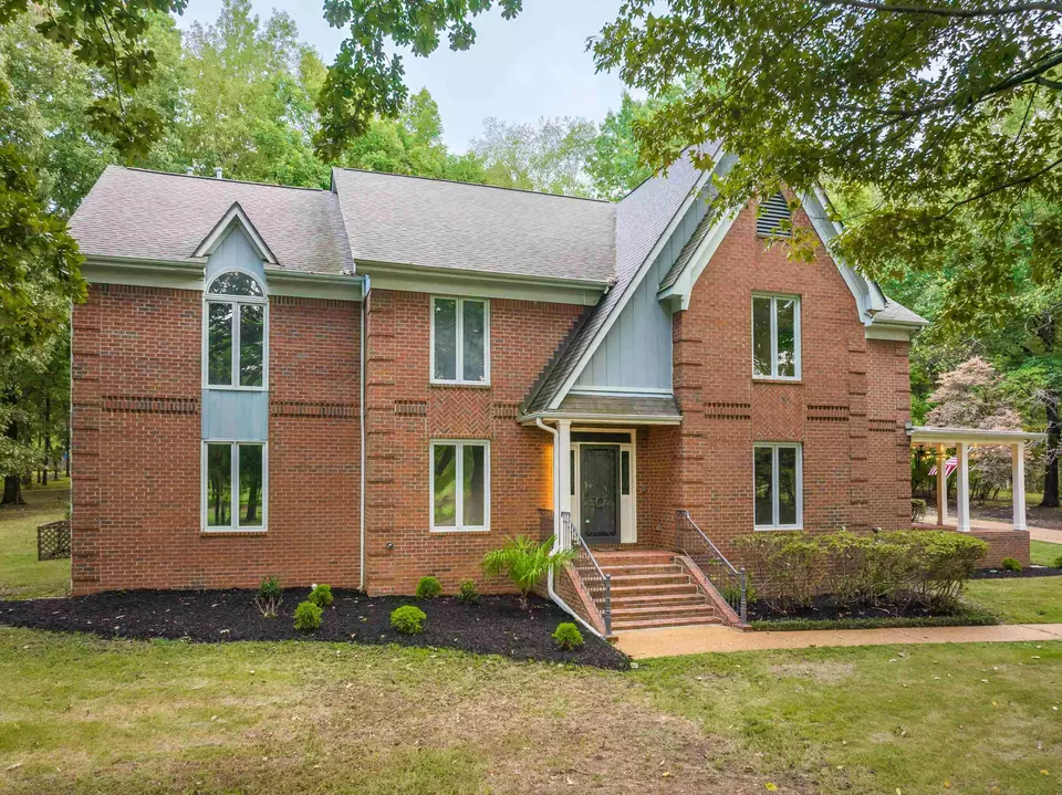 Exterior - 10179 Frank Rd, Collierville, TN 38017 photo 1 of 10