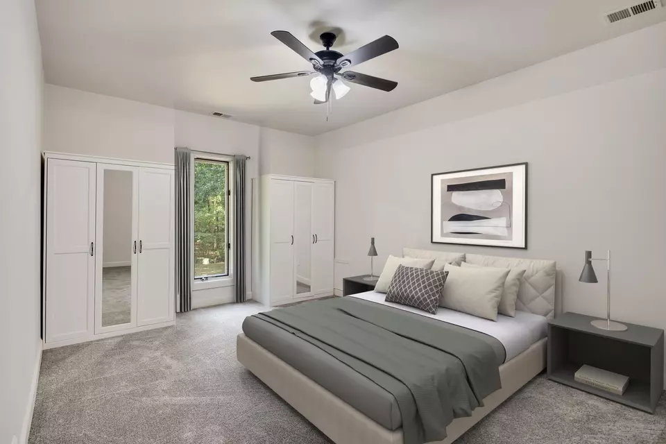 Bedroom - 10179 Frank Rd, Collierville, TN 38017 photo 2 of 4