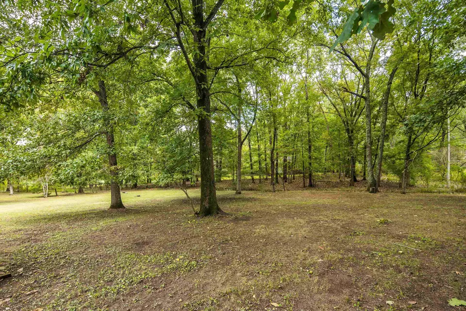 Exterior - 10179 Frank Rd, Collierville, TN 38017 photo 5 of 10