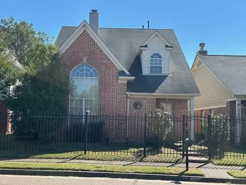 2190 Berry Bush Ln, Cordova, TN 38016