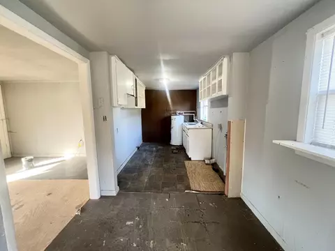 Entry Way - 305 Damron Loop, Counce, TN 38326 photo 1 of 1