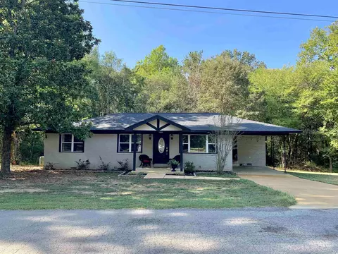 17 Cr 747 Rd, Walnut, MS 38683