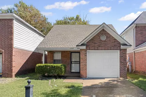 1224 Caleb Ridge Dr, Cordova, TN 38018