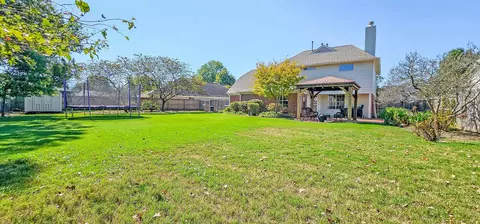 Exterior - 1482 Howling Dr, Collierville, TN 38017 photo 10 of 13
