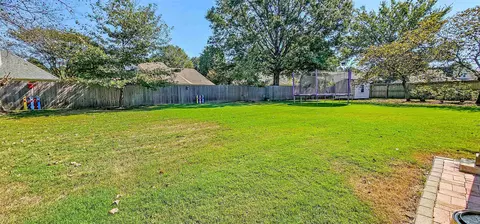 Exterior - 1482 Howling Dr, Collierville, TN 38017 photo 9 of 13