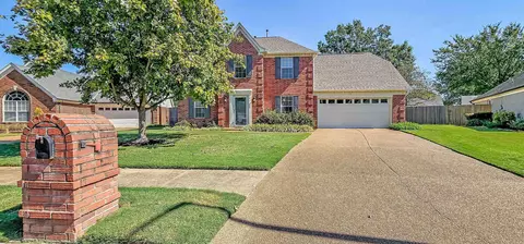 1482 Howling Dr, Collierville, TN 38017