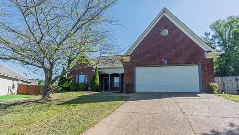 45 Sadie Cv, Oakland, TN 38060