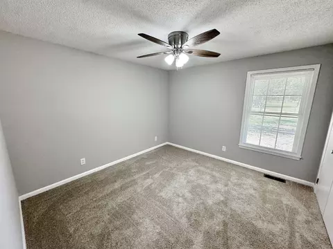 Bedroom - 33 Bradmere Cv, Jackson, TN 38305 photo 2 of 6