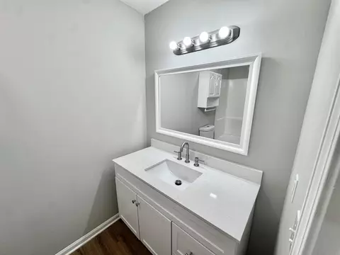Bath - 33 Bradmere Cv, Jackson, TN 38305 photo 6 of 6