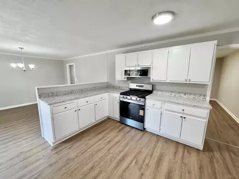 Kitchen - 33 Bradmere Cv, Jackson, TN 38305 photo 1 of 3