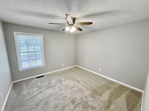 Bedroom - 33 Bradmere Cv, Jackson, TN 38305 photo 3 of 6