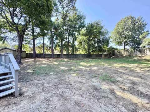 Exterior - 33 Bradmere Cv, Jackson, TN 38305 photo 5 of 8