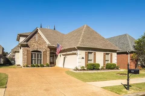 757 Southern Pride Dr, Collierville, TN 38017