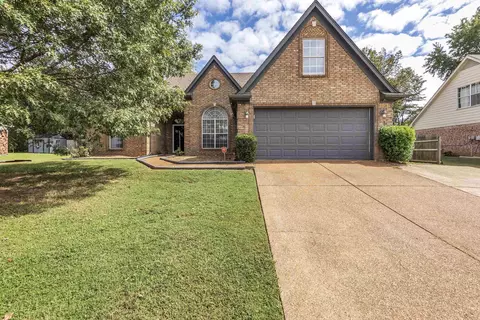 5468 Millers Glen Ln, Memphis, TN 38125