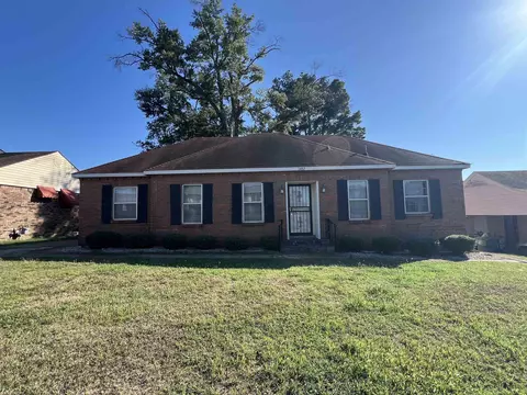 1482 Pinecrest Dr, Memphis, TN 38111