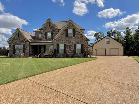 102 Trinity Cv, Atoka, TN 38004