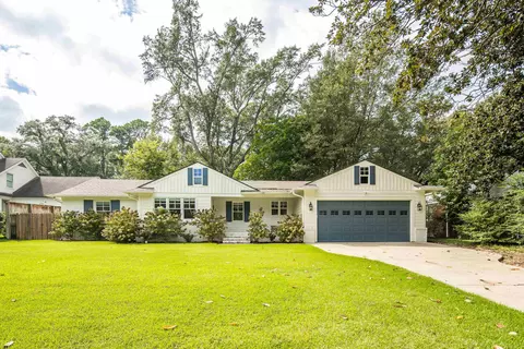 267 Barry Rd, Memphis, TN 38117