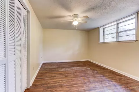Bedroom - 5167 Rolling Fields Dr, Memphis, TN 38134 photo 3 of 4