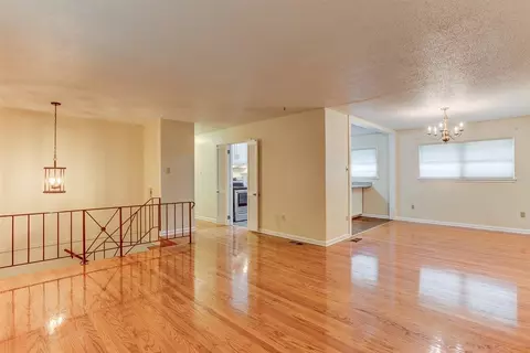 Living - 5167 Rolling Fields Dr, Memphis, TN 38134 photo 3 of 3