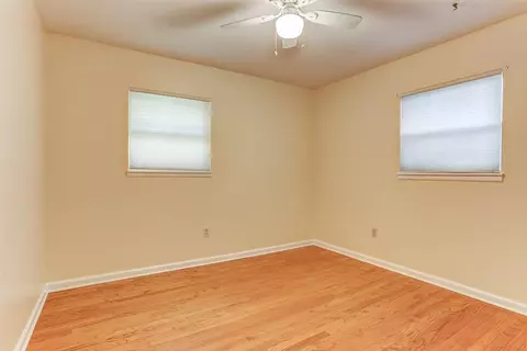 Bedroom - 5167 Rolling Fields Dr, Memphis, TN 38134 photo 2 of 4