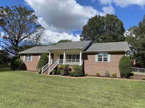 260 Poplar St, Savannah, TN 38372