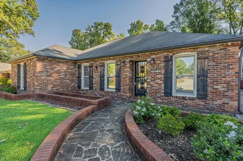 248 N Yates Rd, Memphis, TN 38120